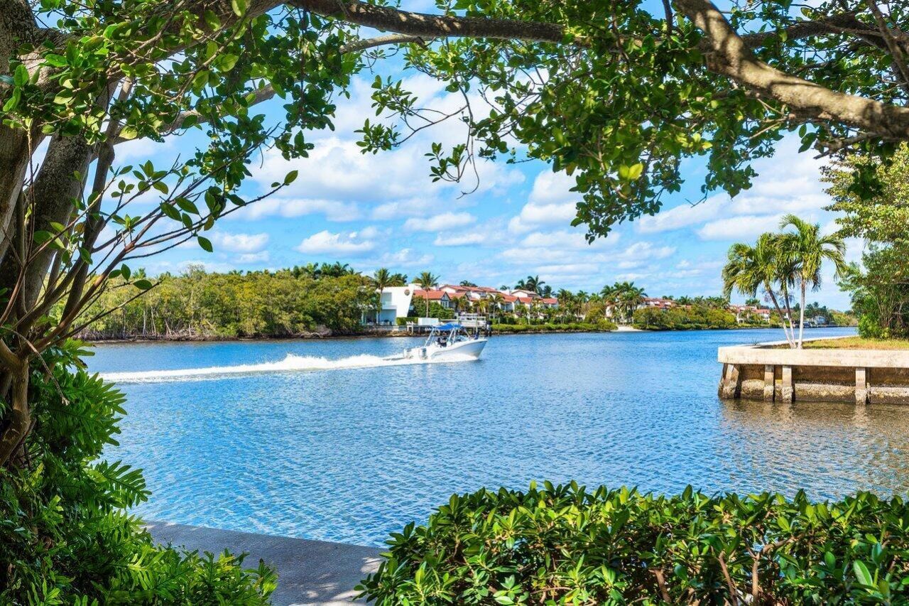 8 Driftwood Landing, Gulf Stream, FL 33483 Photo