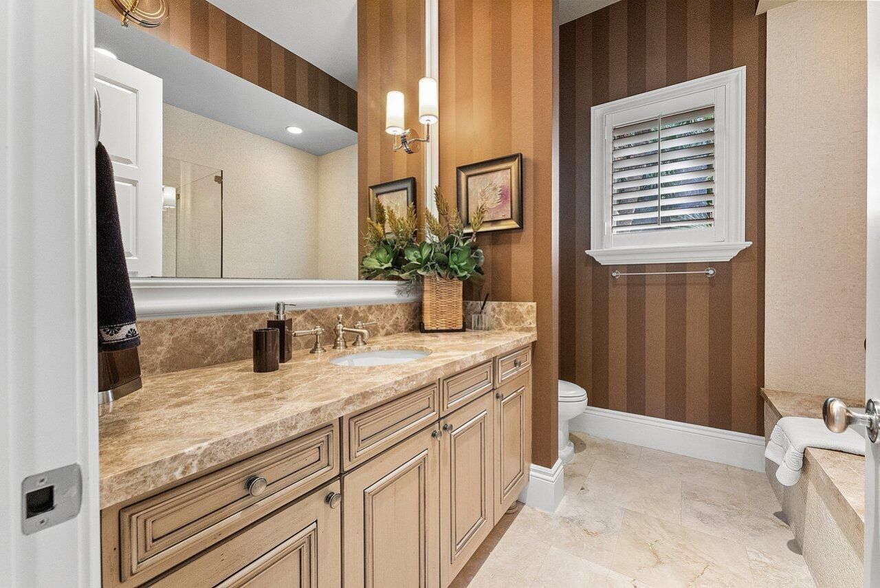 8 Driftwood Landing, Gulf Stream, FL 33483 Photo