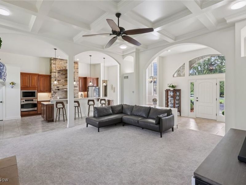 38655 Pettibone Road, Solon, OH 44139 Photo 2