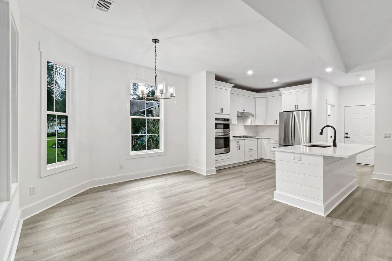 29 Hamilton Drive Photo 11