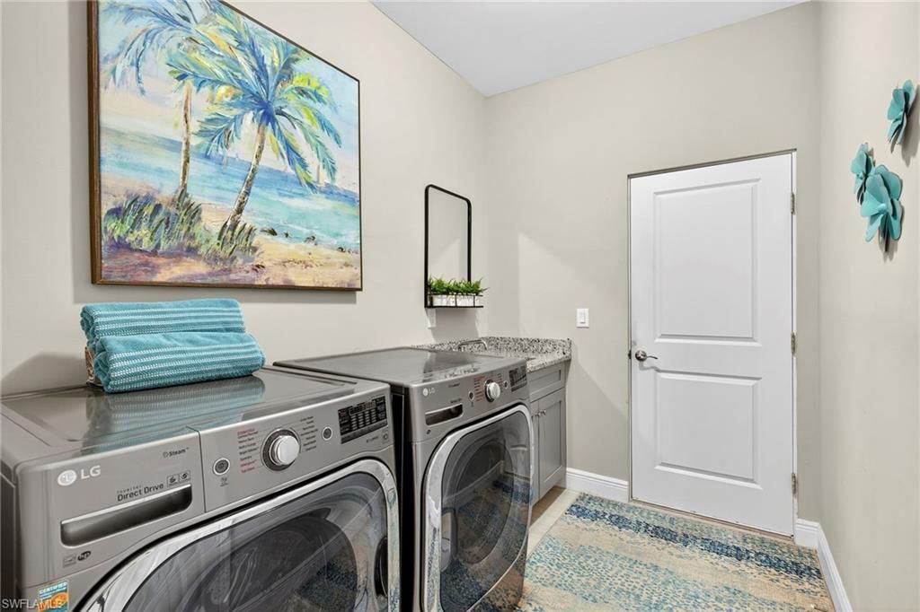 1823 NW 28th Pl, Cape Coral, FL 33993 Photo