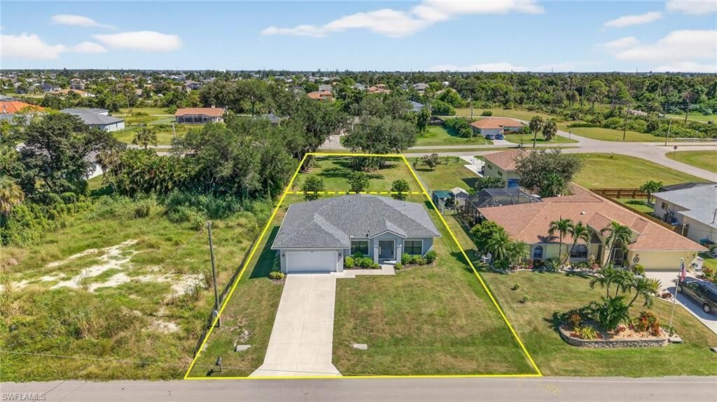 1823 NW 28th Pl, Cape Coral, FL 33993 Photo