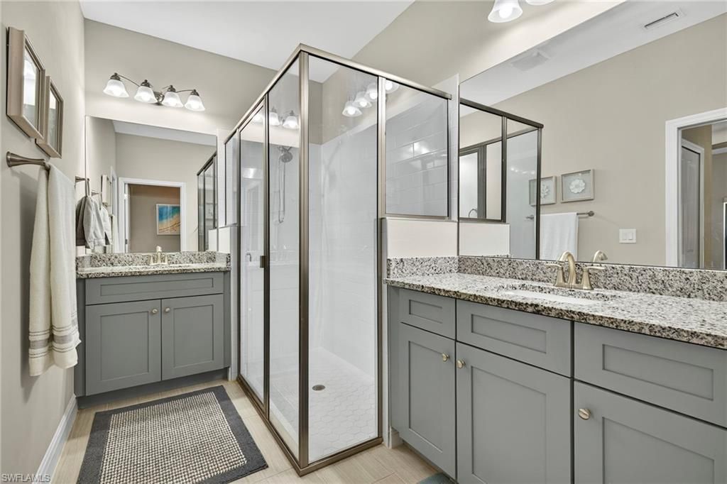 1823 NW 28th Pl, Cape Coral, FL 33993 Photo