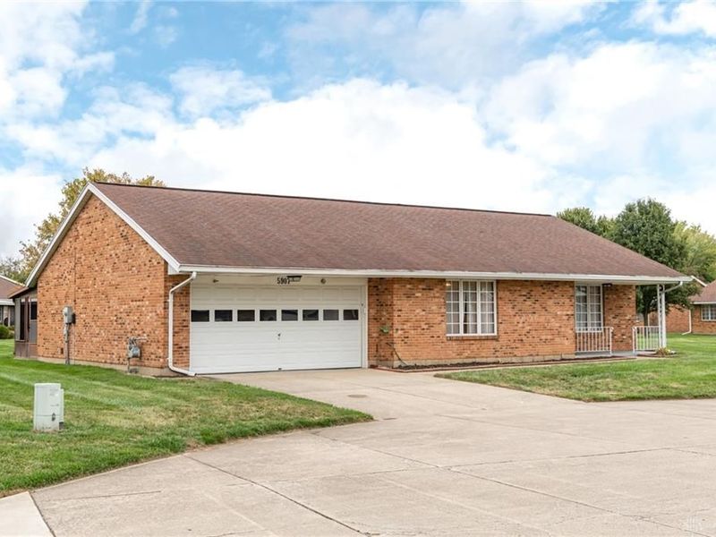 5907 Beech Court, Dayton, OH 45424 Photo 1