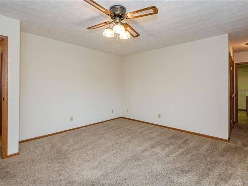 5907 Beech Court, Dayton, OH 45424 Photo 19