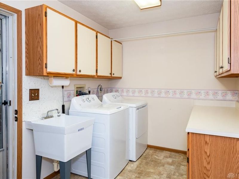 5907 Beech Court, Dayton, OH 45424 Photo 24