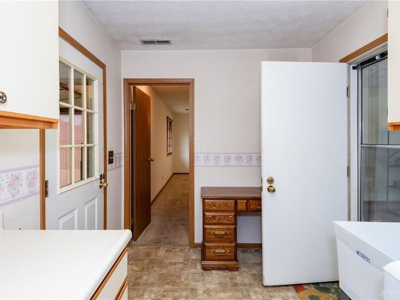 5907 Beech Court, Dayton, OH 45424 Photo 25