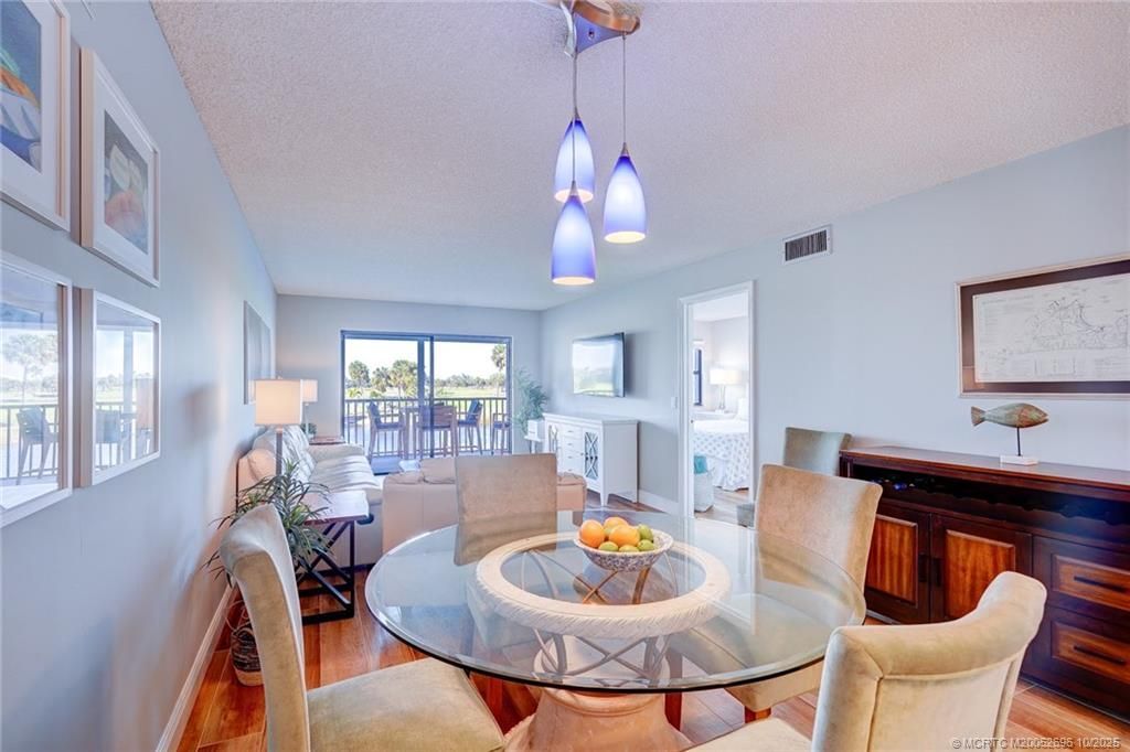 40 NE Plantation Road, Unit 203, Stuart, FL 34996 Photo