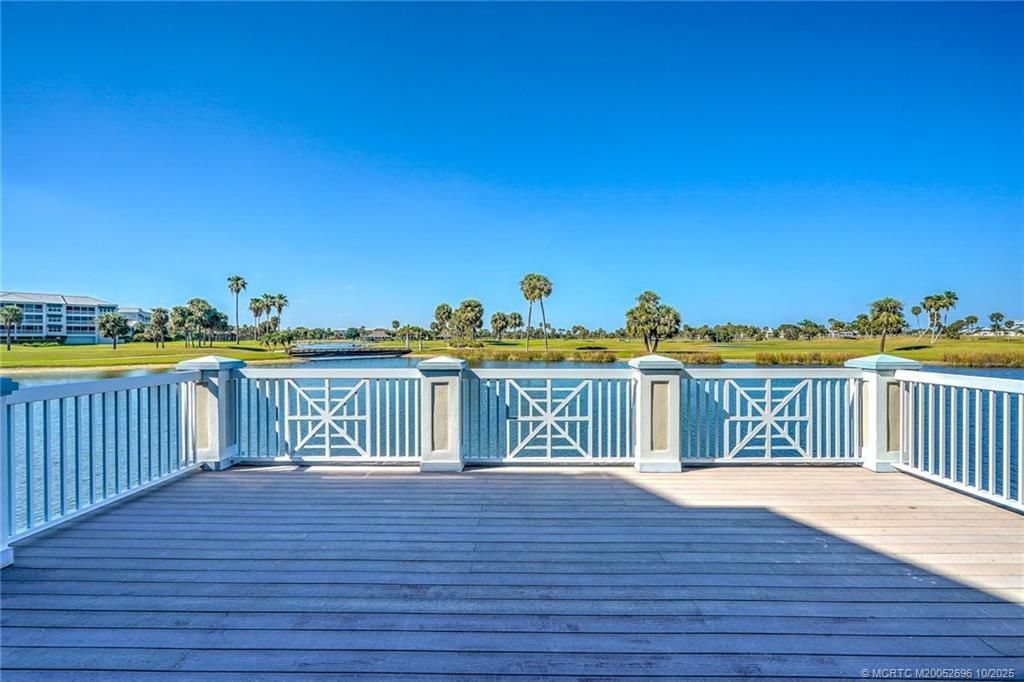 40 NE Plantation Road, Unit 203, Stuart, FL 34996 Photo