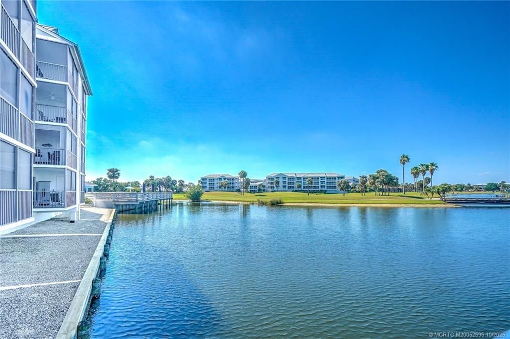 40 NE Plantation Road, Unit 203, Stuart, FL 34996 Photo