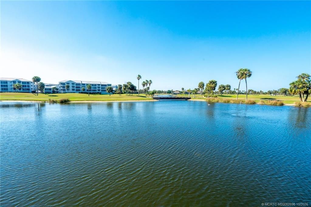 40 NE Plantation Road, Unit 203, Stuart, FL 34996 Photo