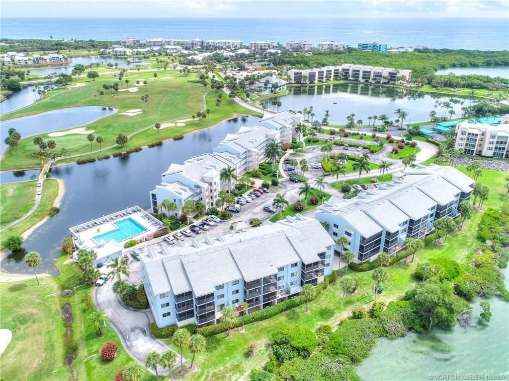 40 NE Plantation Road, Unit 203, Stuart, FL 34996 Photo