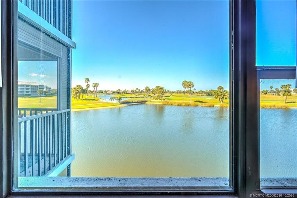 40 NE Plantation Road, Unit 203, Stuart, FL 34996 Photo