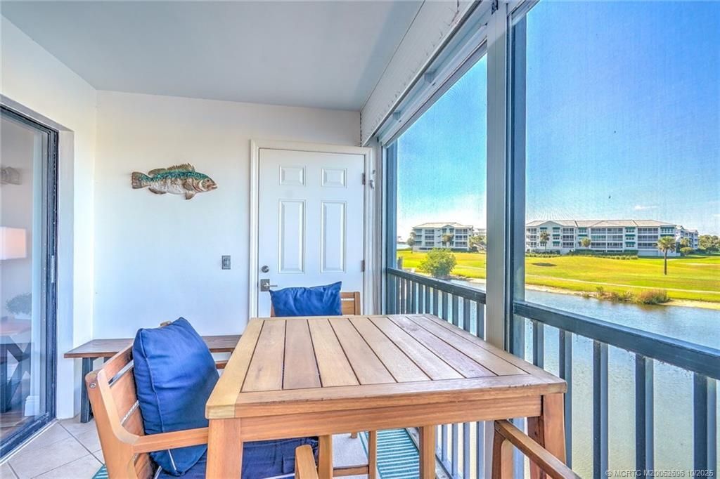 40 NE Plantation Road, Unit 203, Stuart, FL 34996 Photo