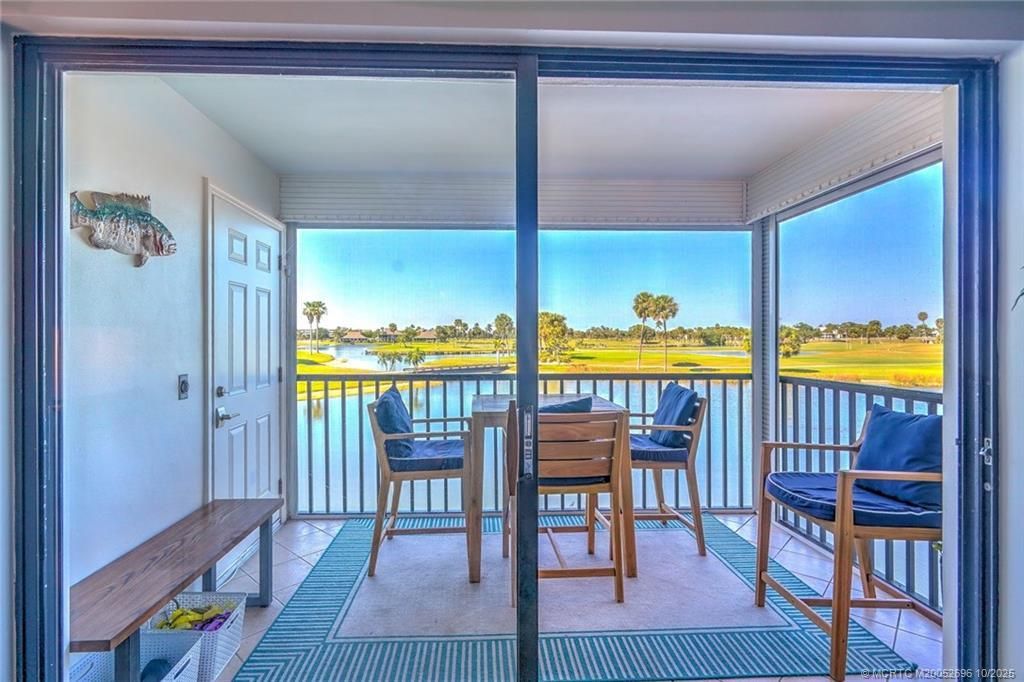 40 NE Plantation Road, Unit 203, Stuart, FL 34996 Photo