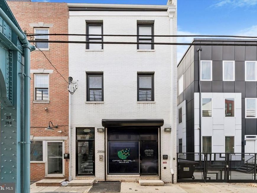 2006 N Front Street, Philadelphia, PA 19122 Main Photo