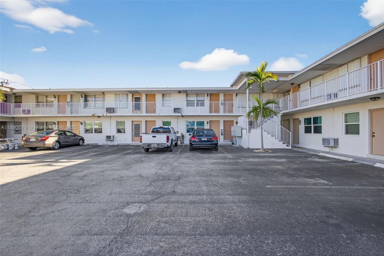 810 Lake Shore Dr, Unit 40, Lake Park, FL 33403 Photo