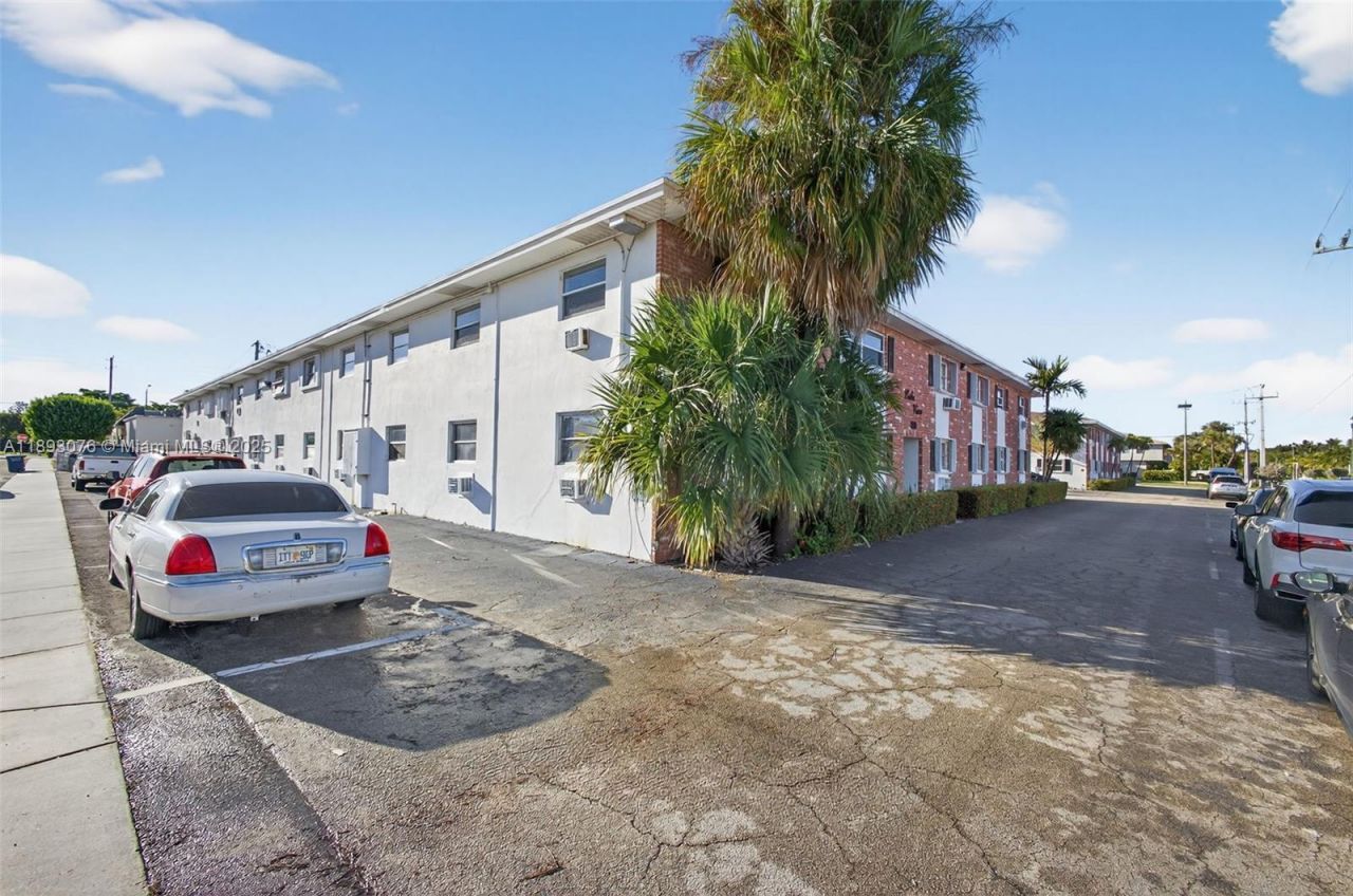 810 Lake Shore Dr, Unit 40, Lake Park, FL 33403 Photo