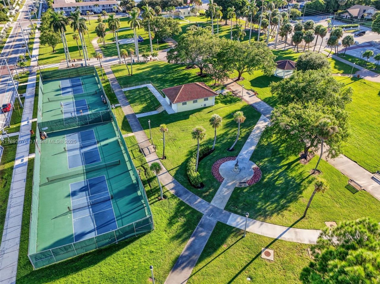 810 Lake Shore Dr, Unit 40, Lake Park, FL 33403 Photo