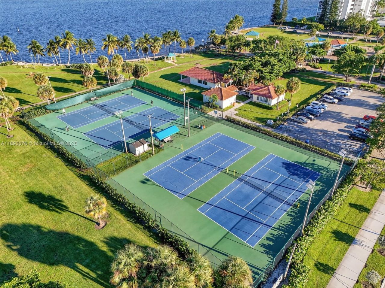 810 Lake Shore Dr, Unit 40, Lake Park, FL 33403 Photo