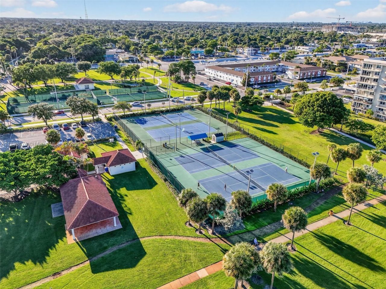 810 Lake Shore Dr, Unit 40, Lake Park, FL 33403 Photo