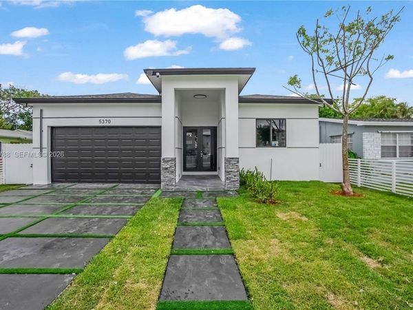 5370 Plunkett St, Hollywood, FL 33021