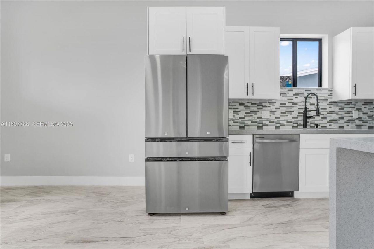 5370 Plunkett St, Hollywood, FL 33021 Photo