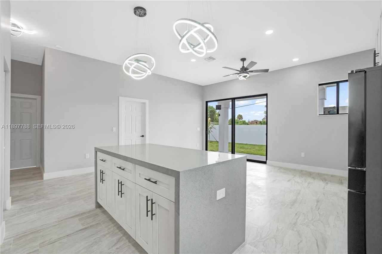 5370 Plunkett St, Hollywood, FL 33021 Photo
