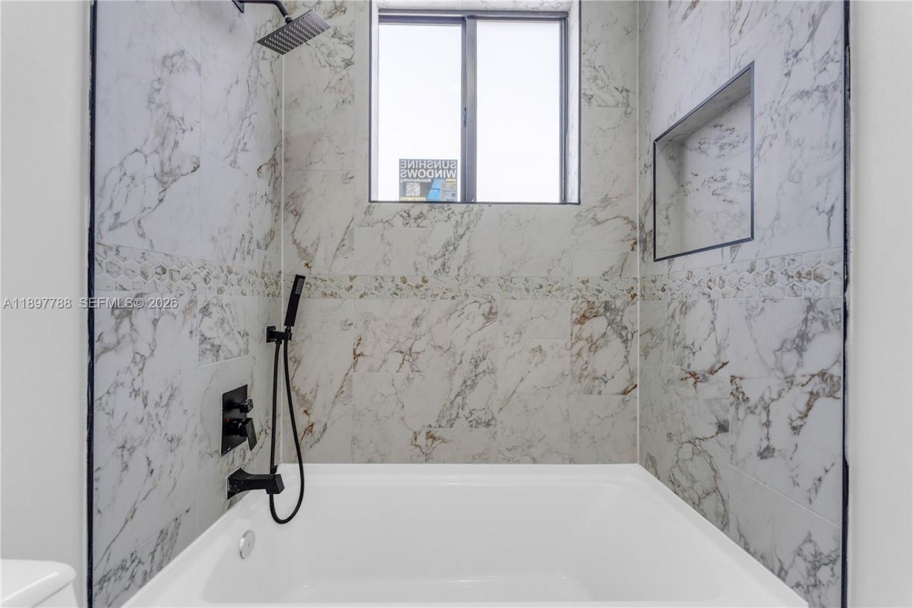 5270 Plunkett St, Hollywood, FL 33021 Photo