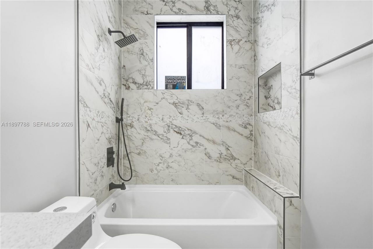 5370 Plunkett St, Hollywood, FL 33021 Photo