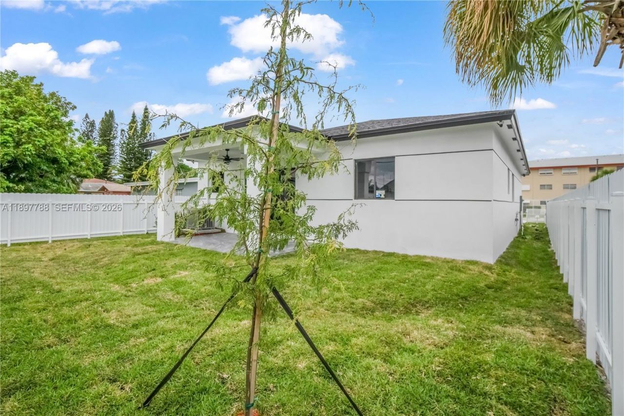 5370 Plunkett St, Hollywood, FL 33021 Photo