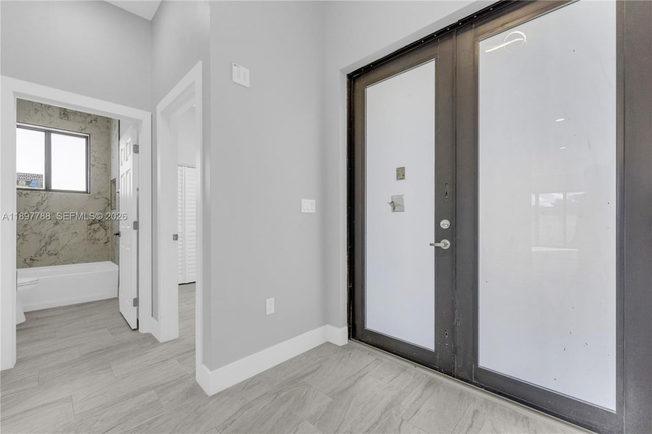 5270 Plunkett St, Hollywood, FL 33021 Photo