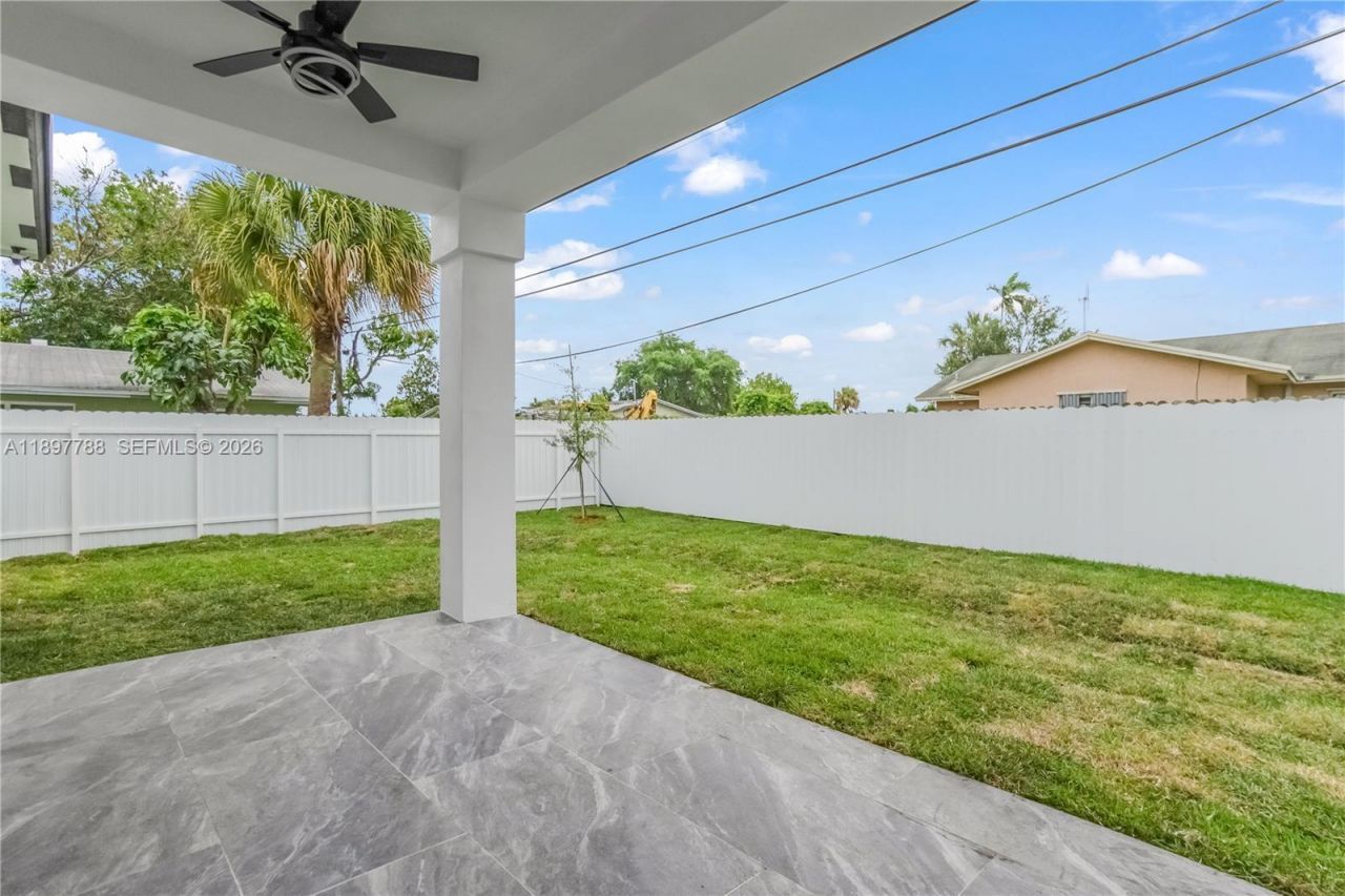 5370 Plunkett St, Hollywood, FL 33021 Photo