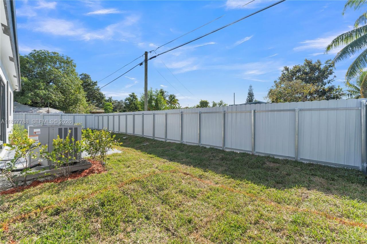 5270 Plunkett St, Hollywood, FL 33021 Photo