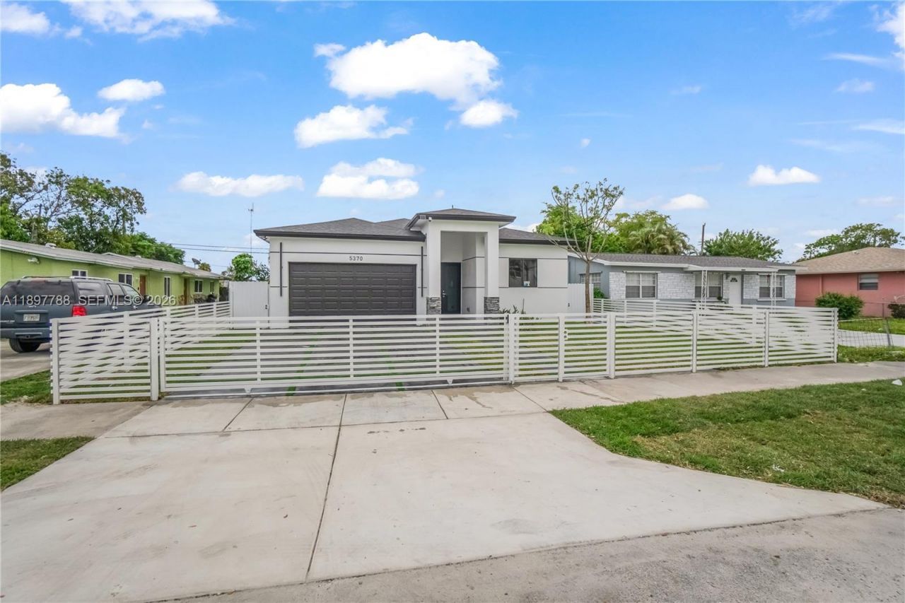 5370 Plunkett St, Hollywood, FL 33021 Photo