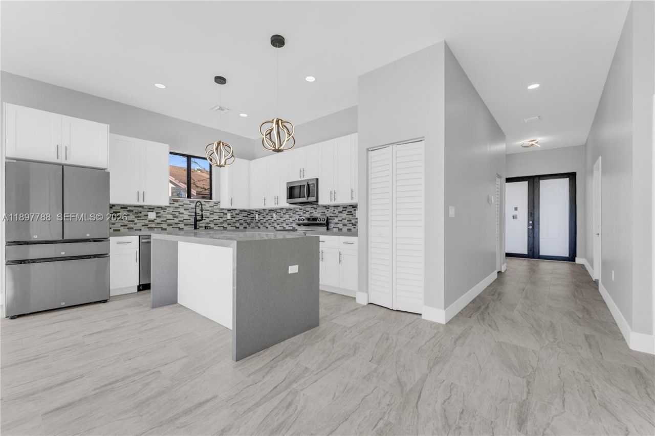 5270 Plunkett St, Hollywood, FL 33021 Photo