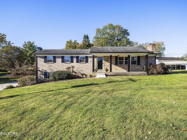 7433 Palmyra Drive, Knoxville, TN 37918