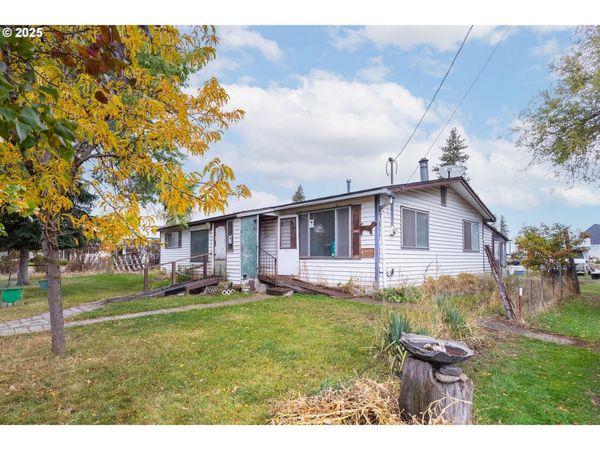 1951 Alder, Elgin, OR 97827