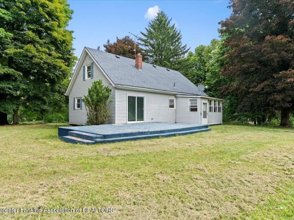 6648 M-89, Richland, MI 49083