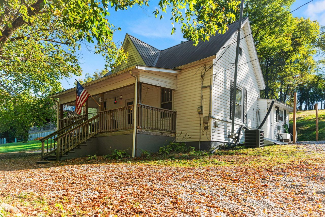 106 Walker Lane, Somerset, KY 42501 Main Photo