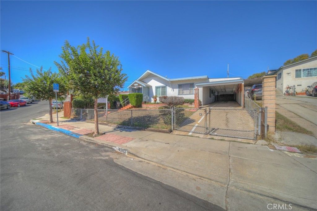 4202 Los Pinos Avenue, San Diego, CA, 92113 - MLS ID#IG25238096 ...