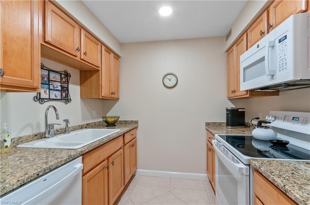 534 12th Ave S, Unit 534, Naples, FL 34102 Photo