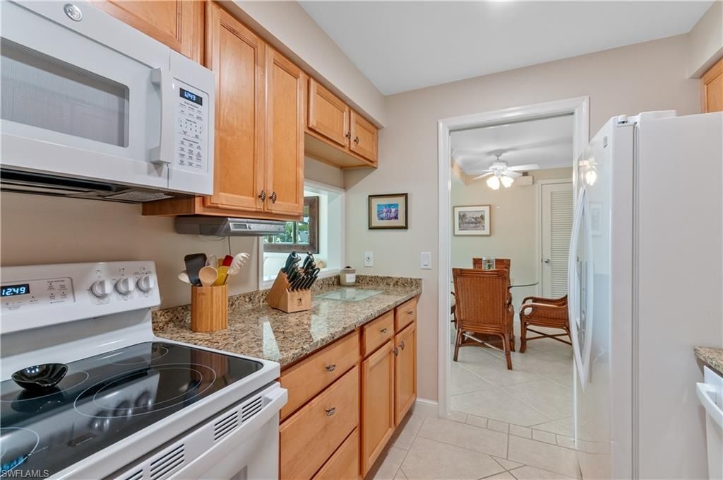 534 12th Ave S, Unit 534, Naples, FL 34102 Photo