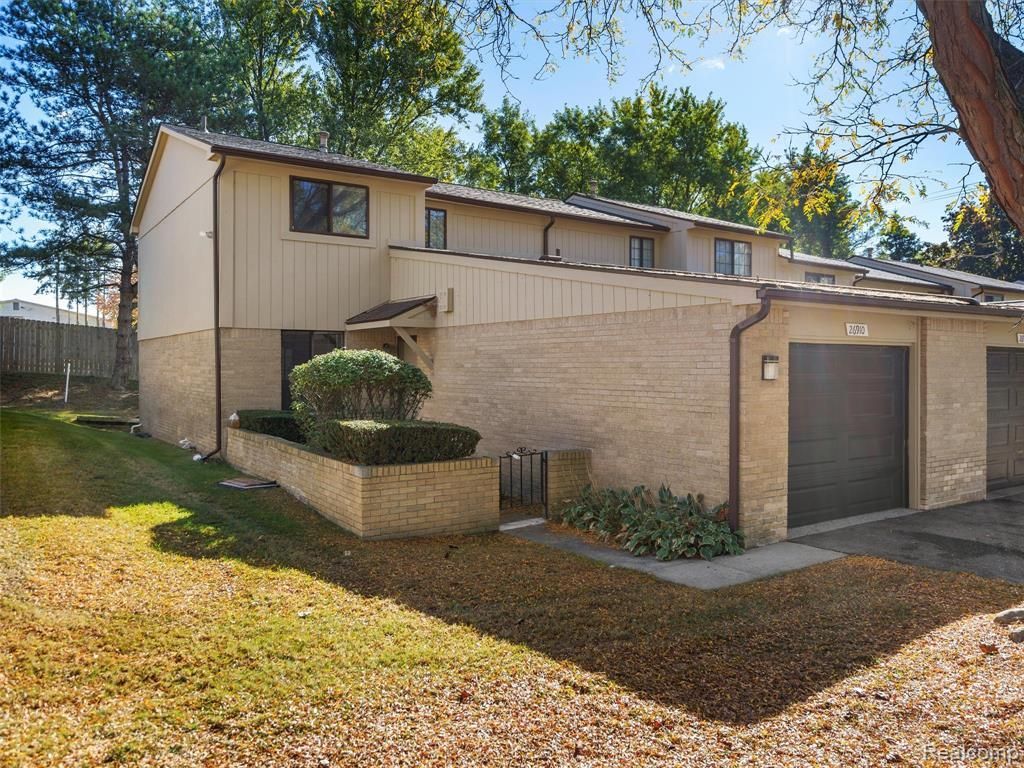 26910 W 12 Mile Road, Southfield, MI 48034 Main Photo