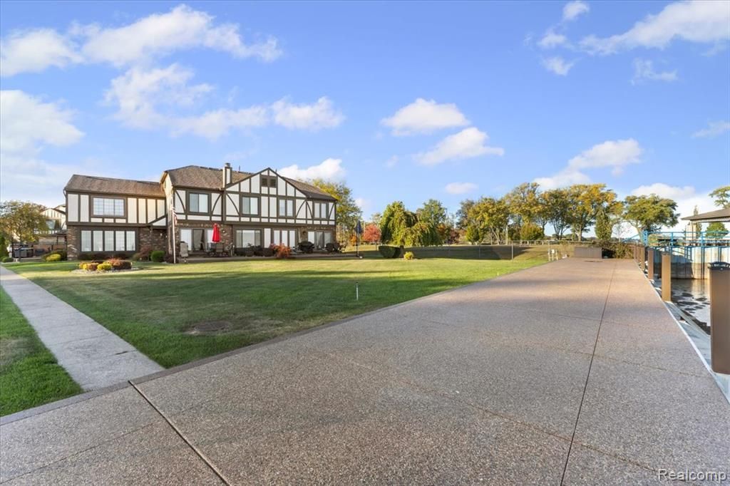 203 Lac Sainte Claire Drive, Saint Clair Shores, MI 48082 Main Photo