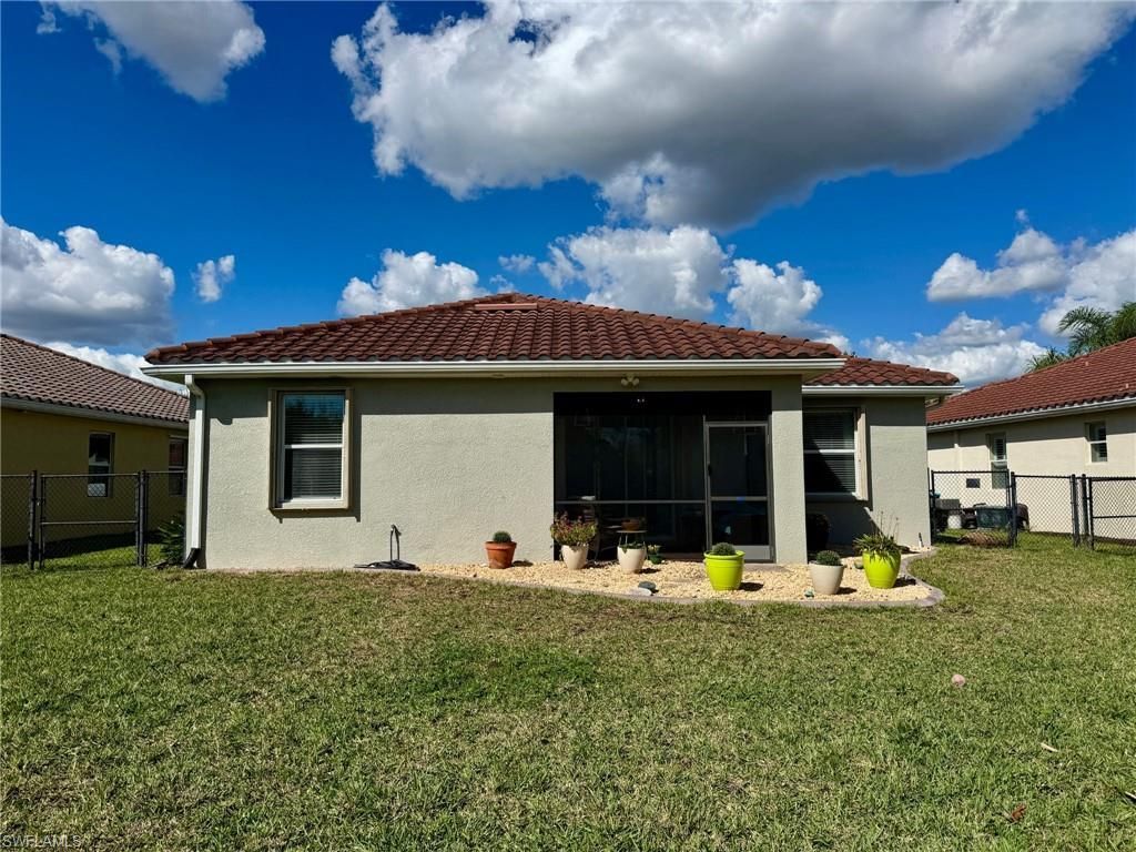 2536 Laurentina Ln, Cape Coral, FL 33909 Photo