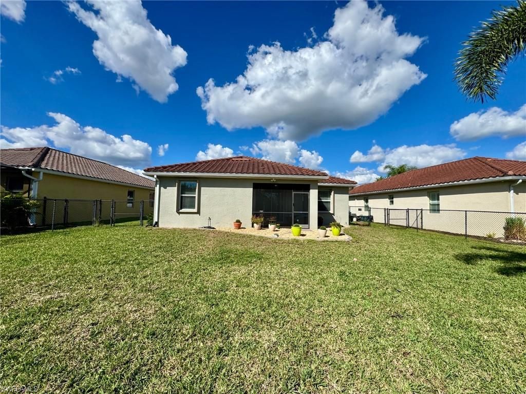 2536 Laurentina Ln, Cape Coral, FL 33909 Photo