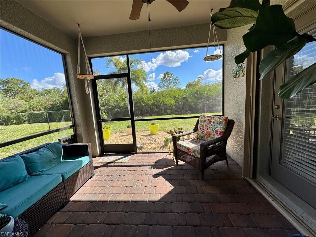 2536 Laurentina Ln, Cape Coral, FL 33909 Photo