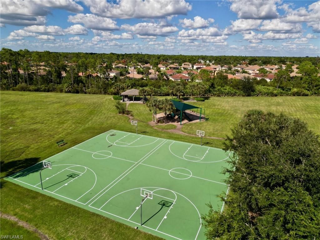 2536 Laurentina Ln, Cape Coral, FL 33909 Photo