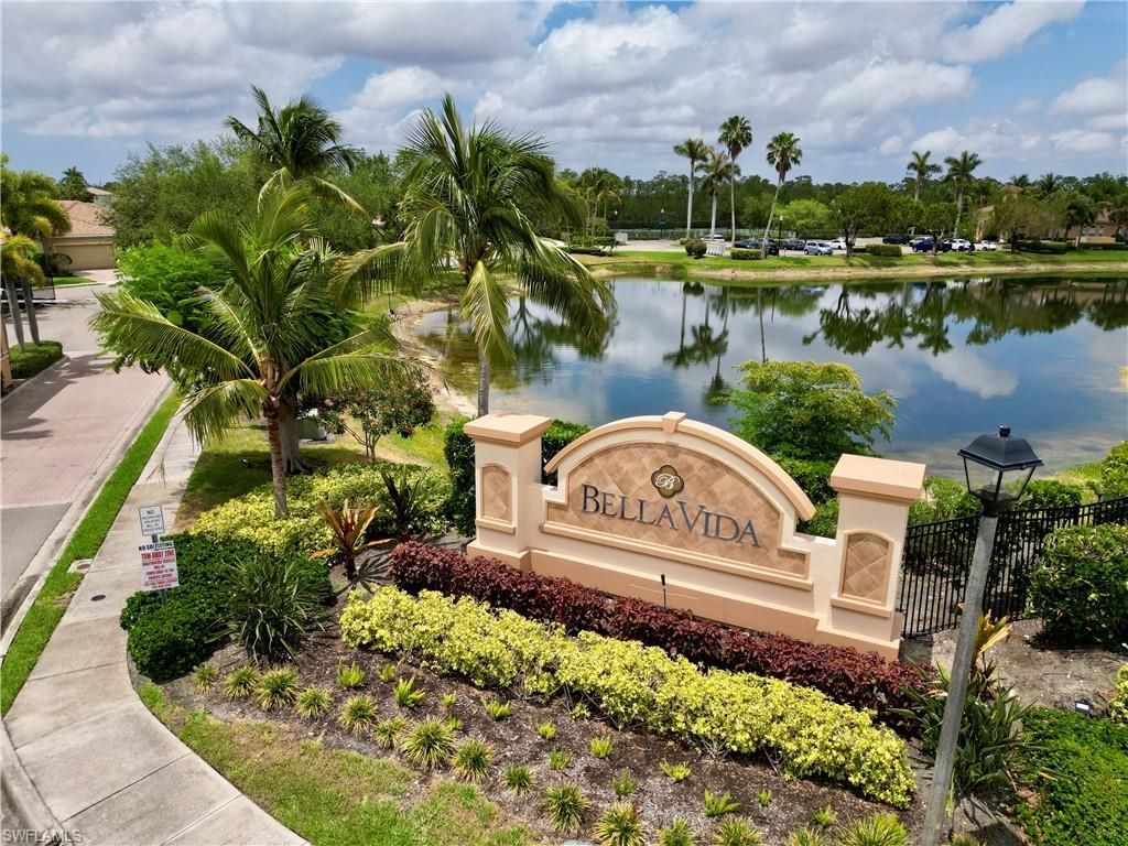 2536 Laurentina Ln, Cape Coral, FL 33909 Photo